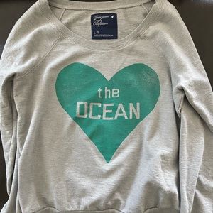 American Eagle Sweatshirt
